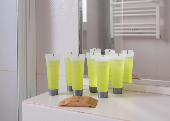 Embassy Avenue At Royal Park By Bookinghost