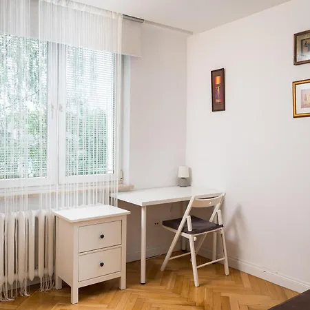 Embassy Avenue At Royal Park By Bookinghost